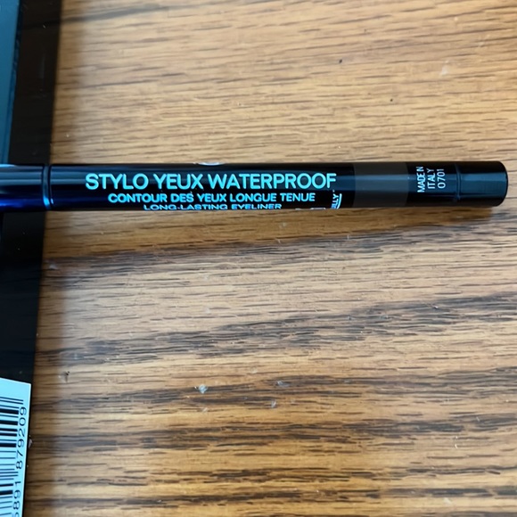 Chanel stylo yeux waterproof long lasting eyeliner. - Picture 5 of 5